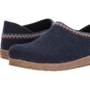 Haflinger GZB ZigZag Captains Blue Never worn